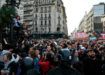 Milei logra sostener veto a aumento de jubilaciones