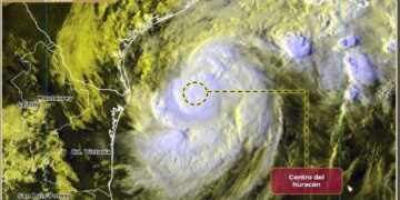 “Francine” se intensifica a huracán categoría 1