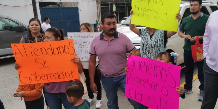 Guardería del ISSSTE deja sin clases a 90 niños