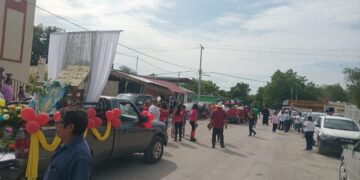 Camioneta atropella a peregrinos en Llera, muere una mujer