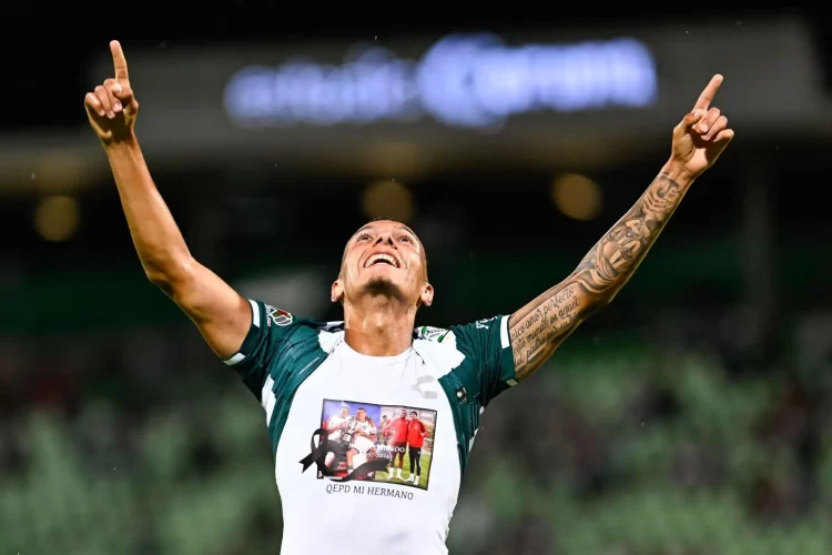 Homenajes globales a Juan Izquierdo tras su trágico fallecimiento