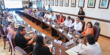 Acuerdan sector empresarial y Lalo Gattás trabajar por Victoria