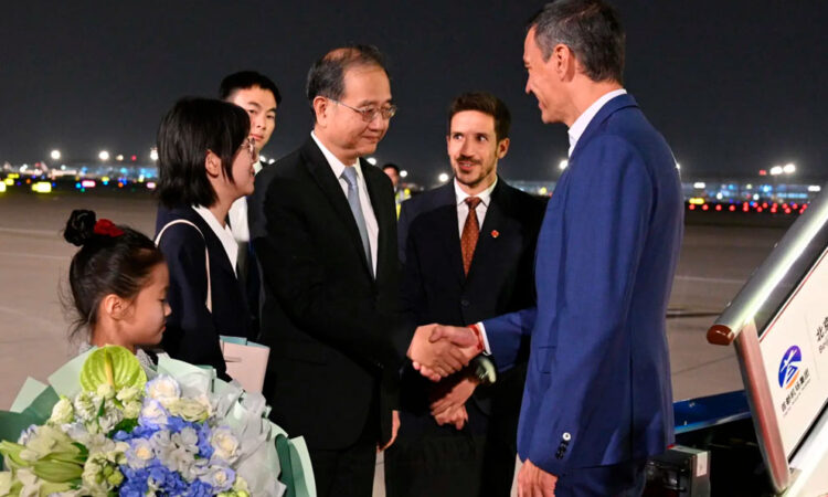 España refuerza vínculos con China en visita oficial de Sánchez