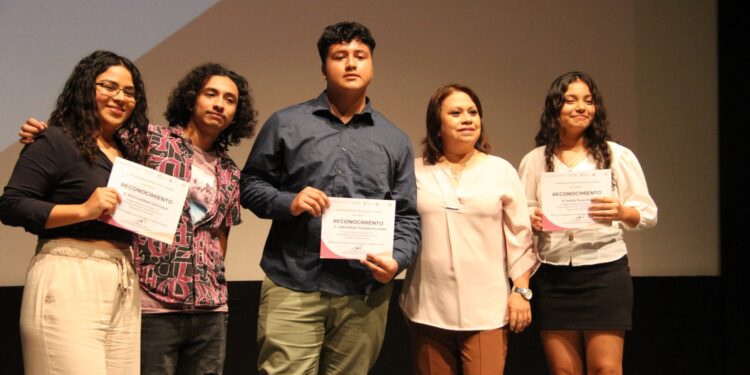 Destaca la UAT con primeros lugares en el Concurso Estatal Transparencia