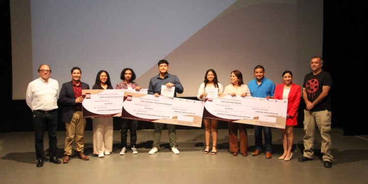 Destaca la UAT con primeros lugares en el Concurso Estatal Transparencia