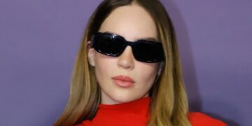 Belinda reaparece deslumbrante en la Paris Fashion Week