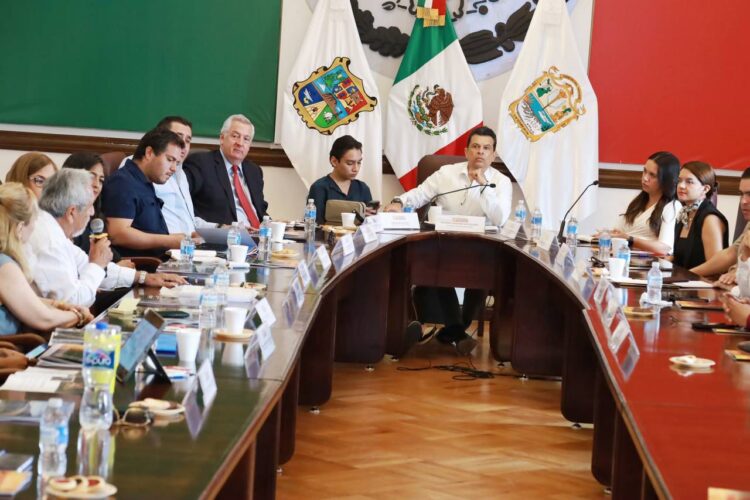 Asociaciones y organismos ciudadanos avalan Plan de Gobierno de Lalo Gattás