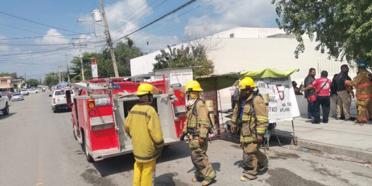 Realizan simulacro de incendio en ISSSTE