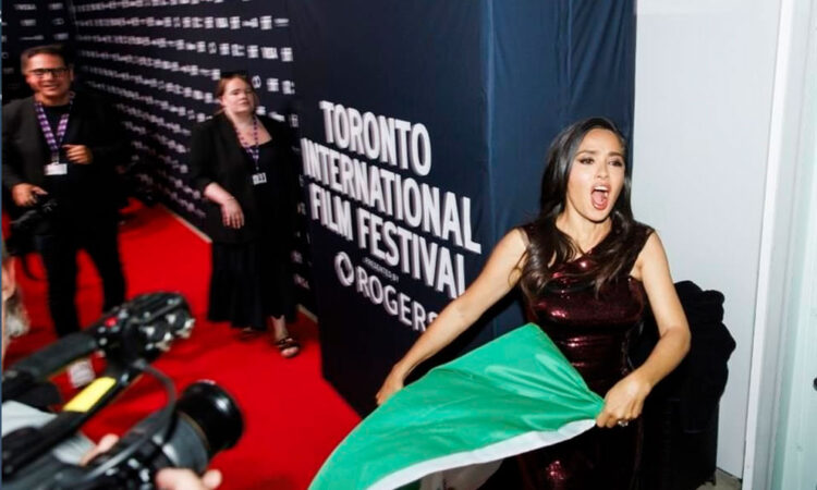Orgullo mexicano en Toronto: Hayek y Bichir presentan Without Blood
