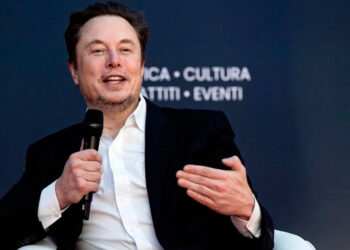 Musk bromea sobre el mandato de Joe Biden