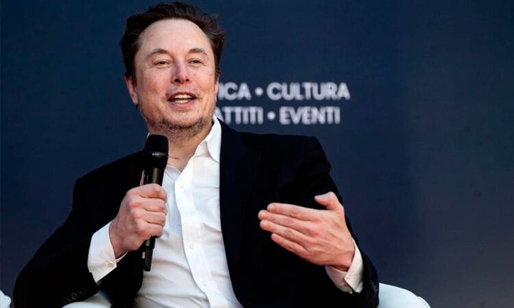 Musk bromea sobre el mandato de Joe Biden