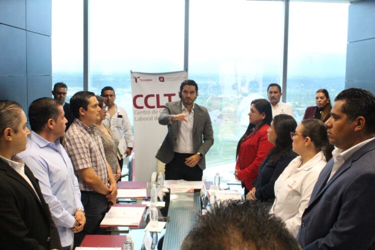 Rinde protesta Gerardo Illoldi como presidente de la Junta de Gobierno del CCLT