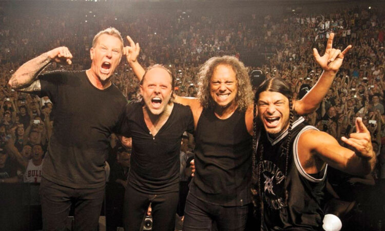 Metallica abre su concierto en CDMX tocando ‘La Chona’