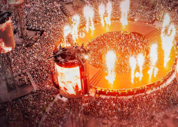 ¡Casi lleno! Fans llegan temprano al concierto de Metallica