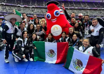 López Obrador celebra triunfo de atletas paralímpicos mexicanos en París