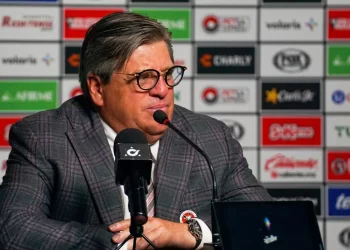 Miguel Herrera critica las opiniones de Jardine y Paiva sobre la Selección Mexicana