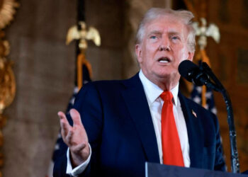 Trump promete traer de vuelta plantas automotrices a Estados Unidos