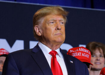 Investigación revela cuentas falsas pro-Trump en X