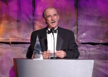 Muere Will Jennings, creador de éxitos icónicos del cine y la música