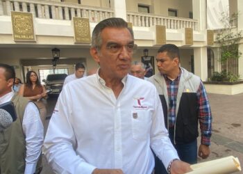 Llama AVA a su gabinete a manejar bien los recursos