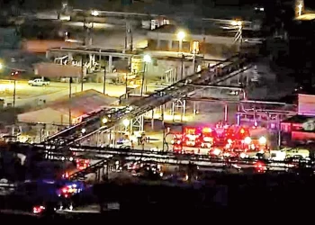 Sube a dos muertos y 35 heridos impacto de la fuga de Pemex en Texas