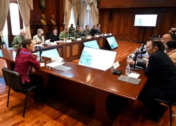 Sheinbaum se reúne con Mauricio Kuri para definir obras de infraestructura en Querétaro