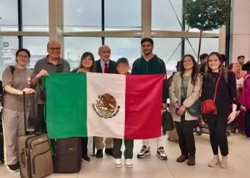 Salen seis mexicanos de Líbano; SRE agradece apoyo a Canadá y Australia
