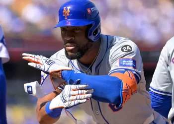 Mets iguala Serie de Campeonato e impide récord de Dodgers