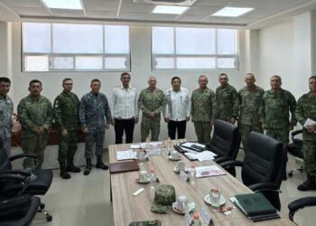 Supervisan Secretario de la Defensa y Gobernador de Tamaulipas avance de la Agencia Nacional de Aduanas en Nuevo Laredo