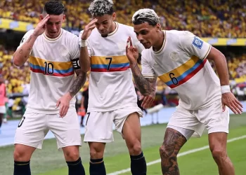 Colombia golea 4-0 a Chile en eliminatorias de Conmebol