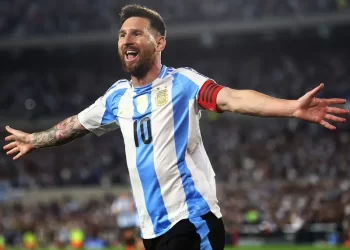 Lionel Messi comanda goleada de Argentina con ‘hat-trick’ y dos asistencias