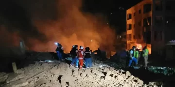 Israel bombardea sin cuartel a Líbano; asesina a alcalde de una ciudad