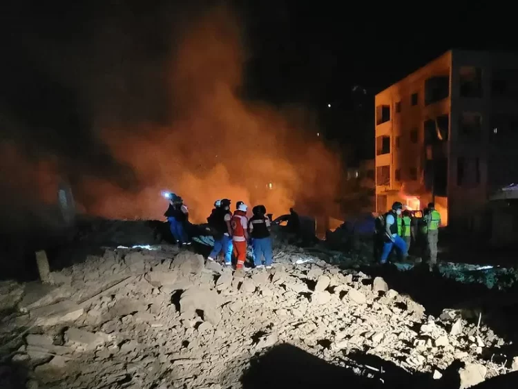 Israel bombardea sin cuartel a Líbano; asesina a alcalde de una ciudad