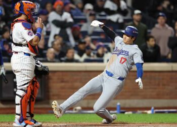 Dodgers está a un triunfo de la Serie Mundial; vence 10-2 a Mets en cuarto partido