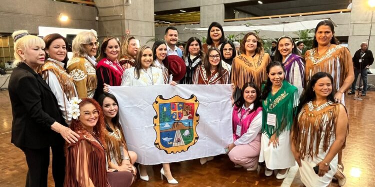 Reconoce la SEP en la Ciudad de México a grupo de maestras tamaulipecas