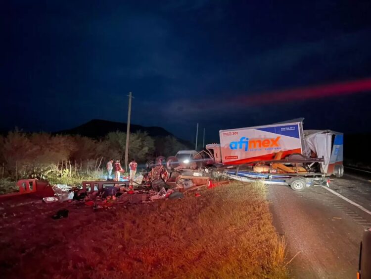 Un muerto y dos heridos en choque carretero en ruta Victoria-Tampico