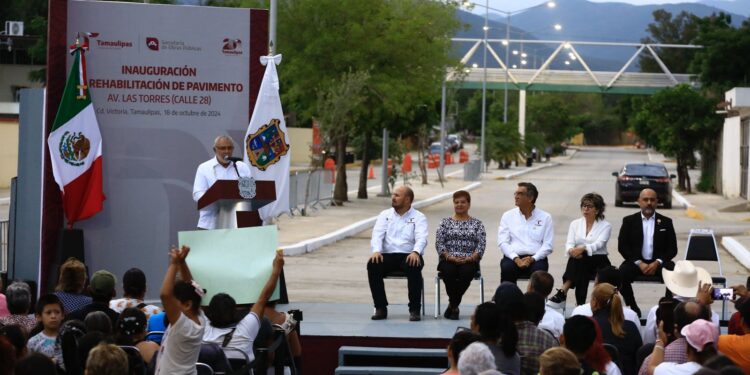 Inaugura Américo Villarreal rehabilitación de avenida en que se invirtieron 52 millones en Cd. Victoria