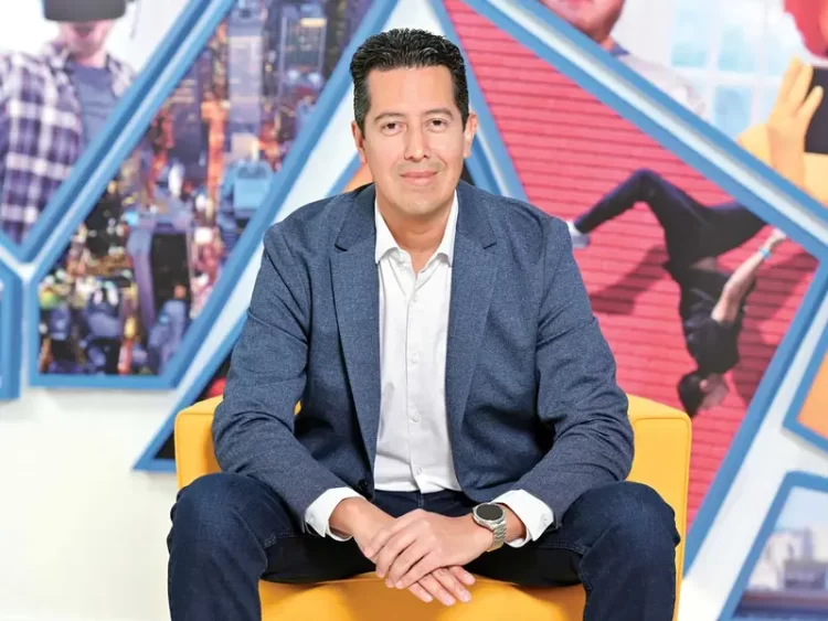 Habrá corredor nacional para fabricar chips; inversión de 10 mil mdd entre 2024 y 2030