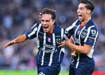 Monterrey se impone 4 goles a 2 a Tigres en el Clásico Regio 139