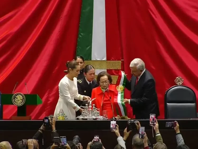 Claudia Sheinbaum reconoce labor de López Obrador en su primer discurso como presidenta