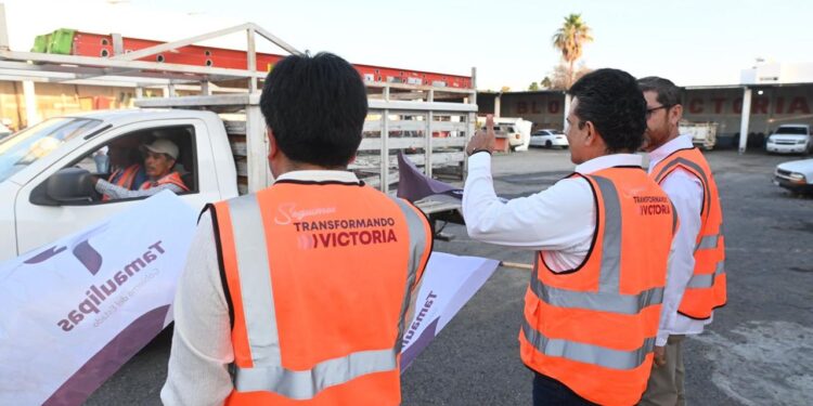 Eduardo Gattás visita campamentos municipales en el arranque de su segunda administración