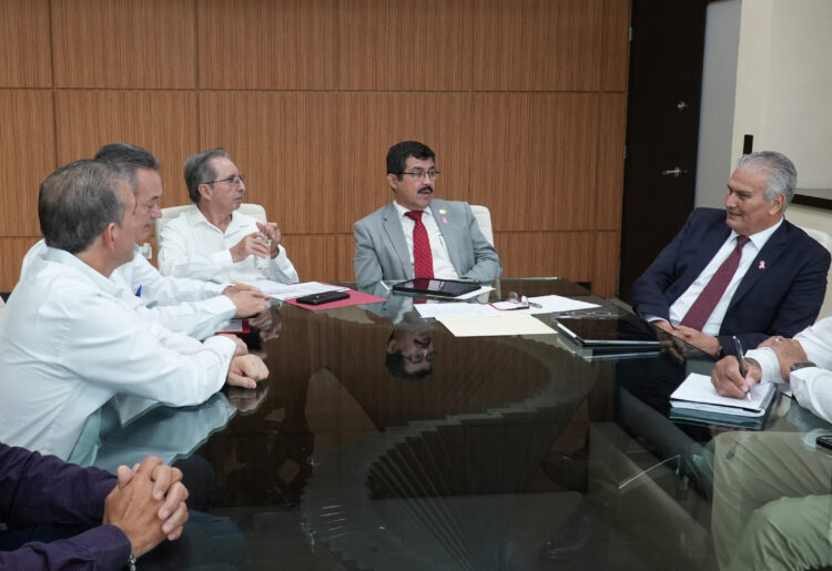 UAT y Secretaría de Salud fortalecen enseñanza médica