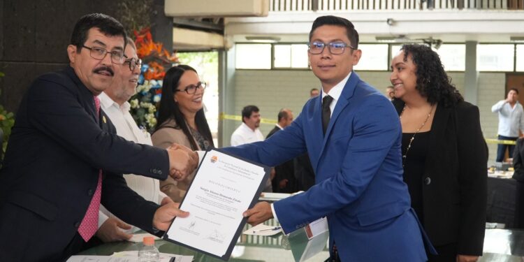 Consolida la UAT 57 años de prestigio académico de la Facultad de Comercio Victoria