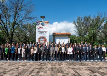 Preside Rector de la UAT festejos del 57 aniversario de la Facultad de Ingeniería y Ciencias 