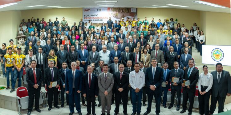 Preside Rector de la UAT festejos del 57 aniversario de la Facultad de Ingeniería y Ciencias 