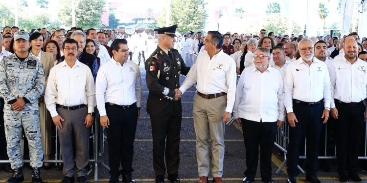 Inaugura Américo Villarreal rehabilitación del Águila del Parque Bicentenario en Cd. Victoria