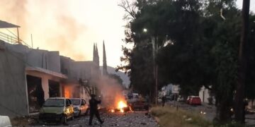 Explota coche bomba en Acámbaro, Guanajuato; reportan tres heridos