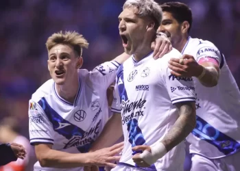 Puebla derrota 1-0 a Chivas en el Estadio Cuauhtémoc