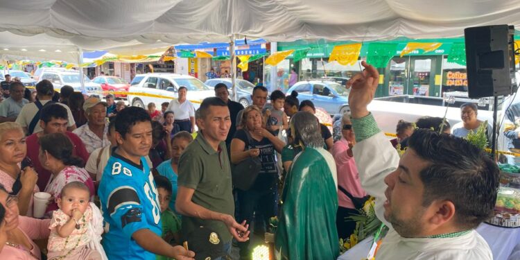 Locatarios del Mercado Argüelles ofrecen misa por el Día de San Judas Tadeo