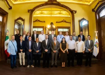 Cierran filas en Monterrey gobernador y alcaldes de la Zona Metropolitana en pro de la seguridad